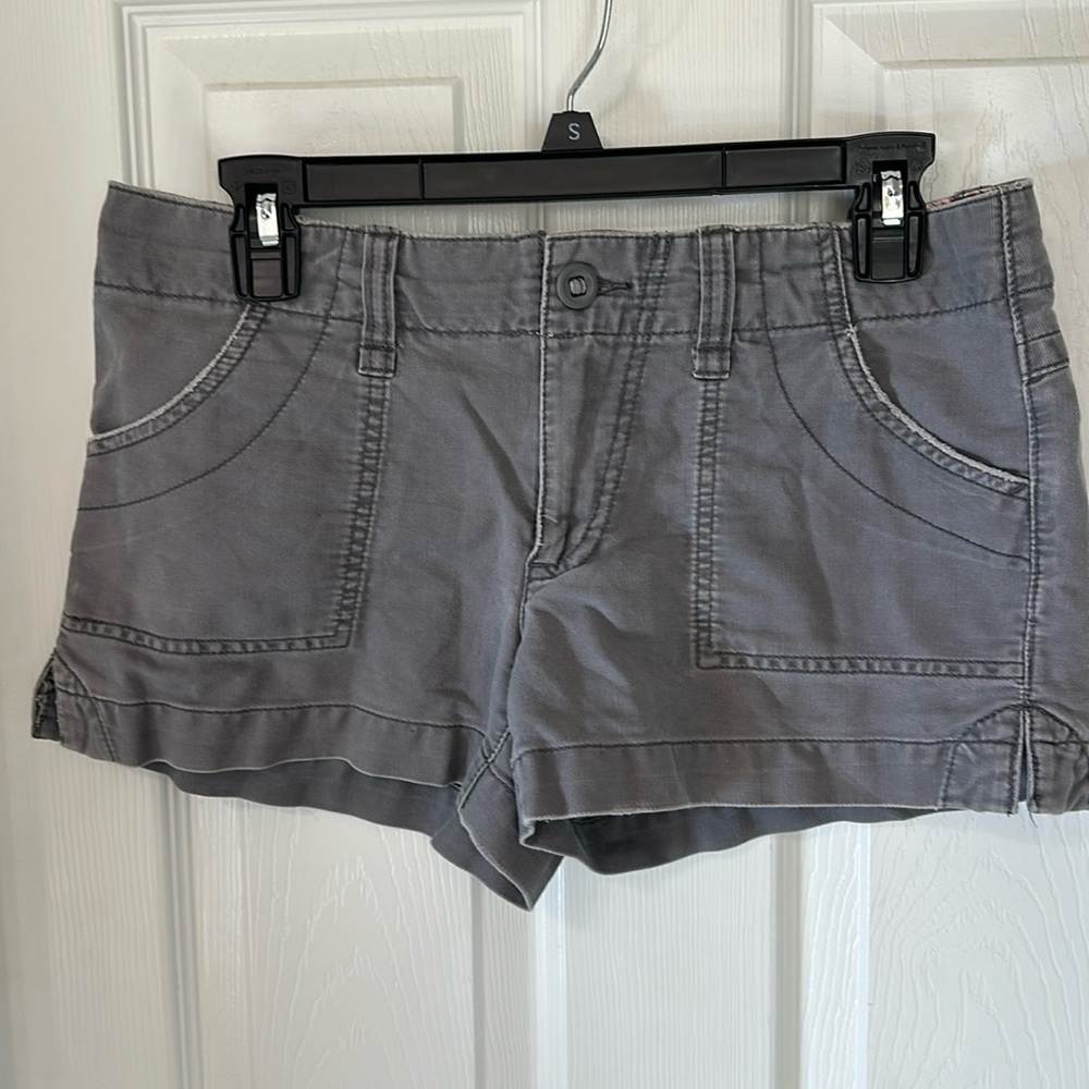 American Eagle shorts, size 6. Bundle and save or make an offer!